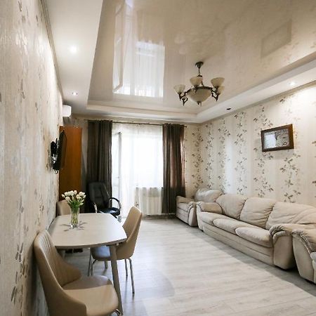 Апартаменти 2-Кімнатні В Новобудові М. Дружби Народів Kiew Exterior foto