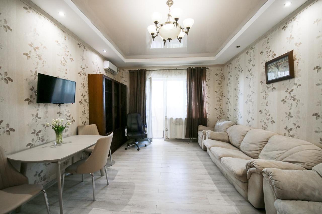 Апартаменти 2-Кімнатні В Новобудові М. Дружби Народів Kiew Exterior foto
