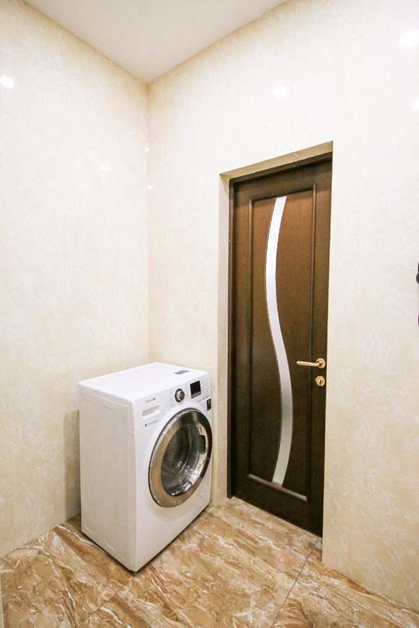 Апартаменти 2-Кімнатні В Новобудові М. Дружби Народів Kiew Exterior foto